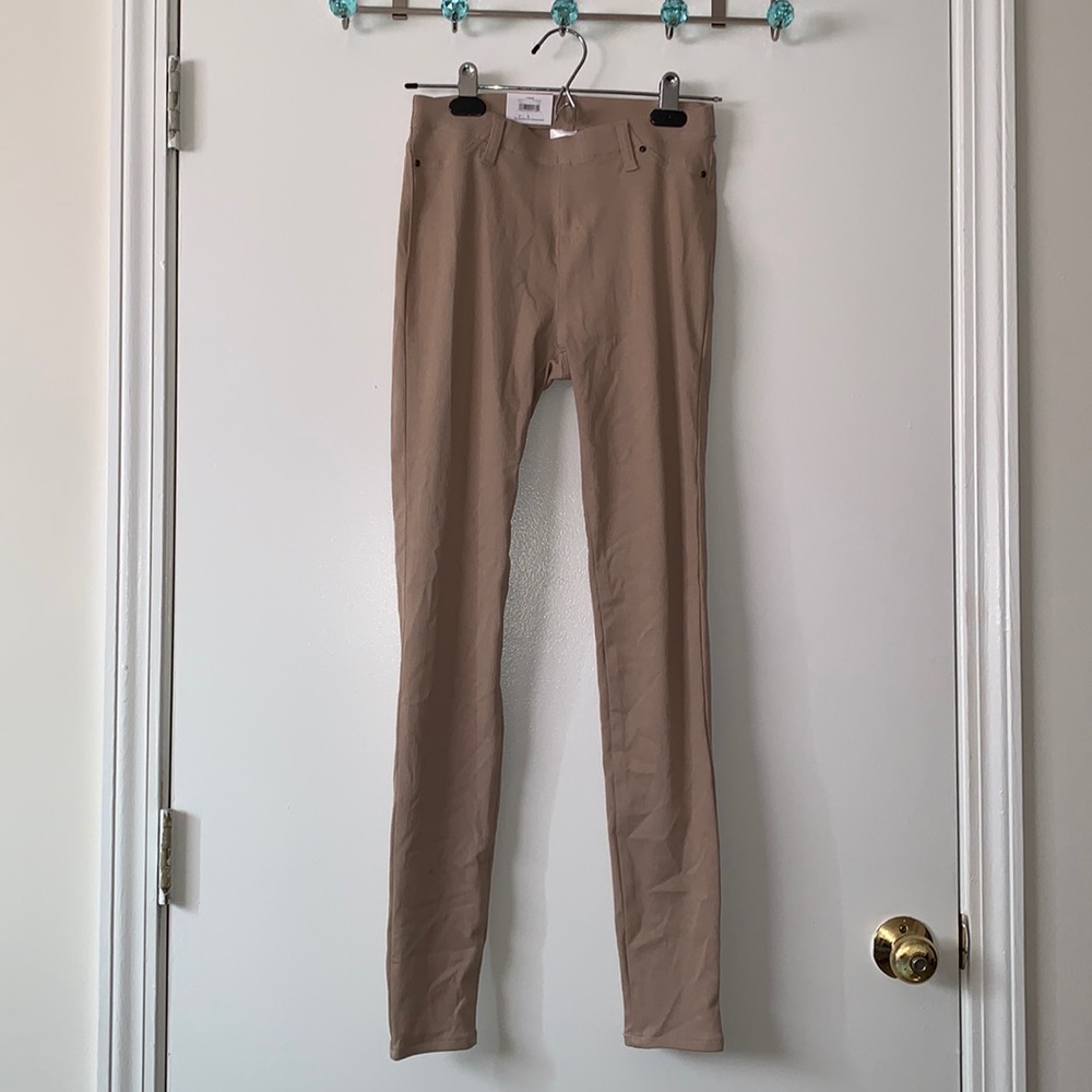 Tan khaki styled skinny jeans